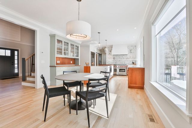 1 Whisper Way, Hopkinton, MA 01748