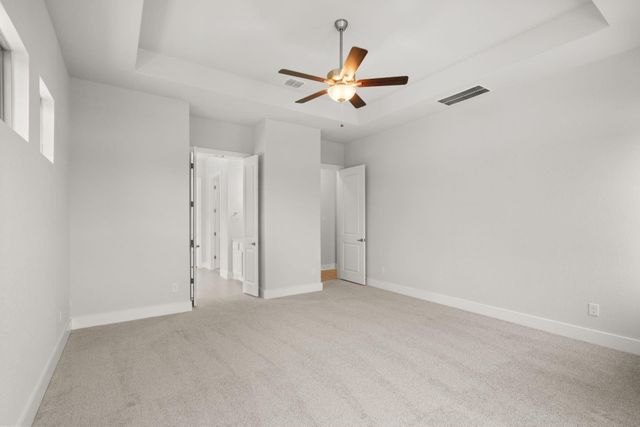 7732 Tessera PKWY, Lago Vista, TX 78645