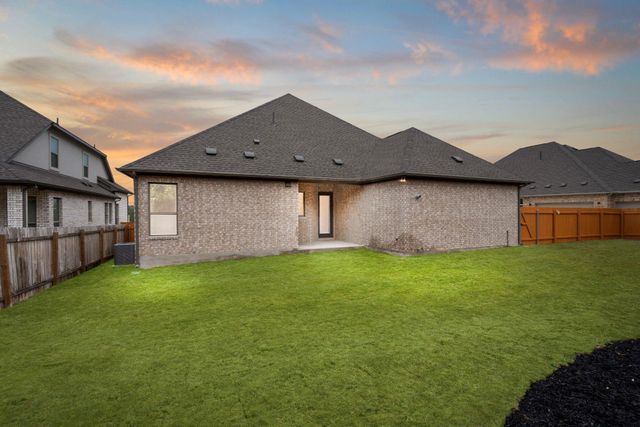 7732 Tessera PKWY, Lago Vista, TX 78645