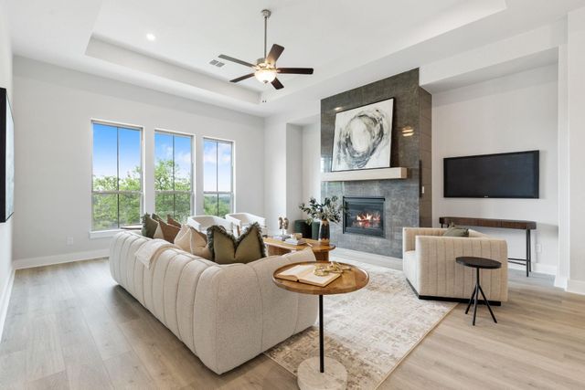 7732 Tessera PKWY, Lago Vista, TX 78645
