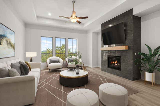 7732 Tessera PKWY, Lago Vista, TX 78645