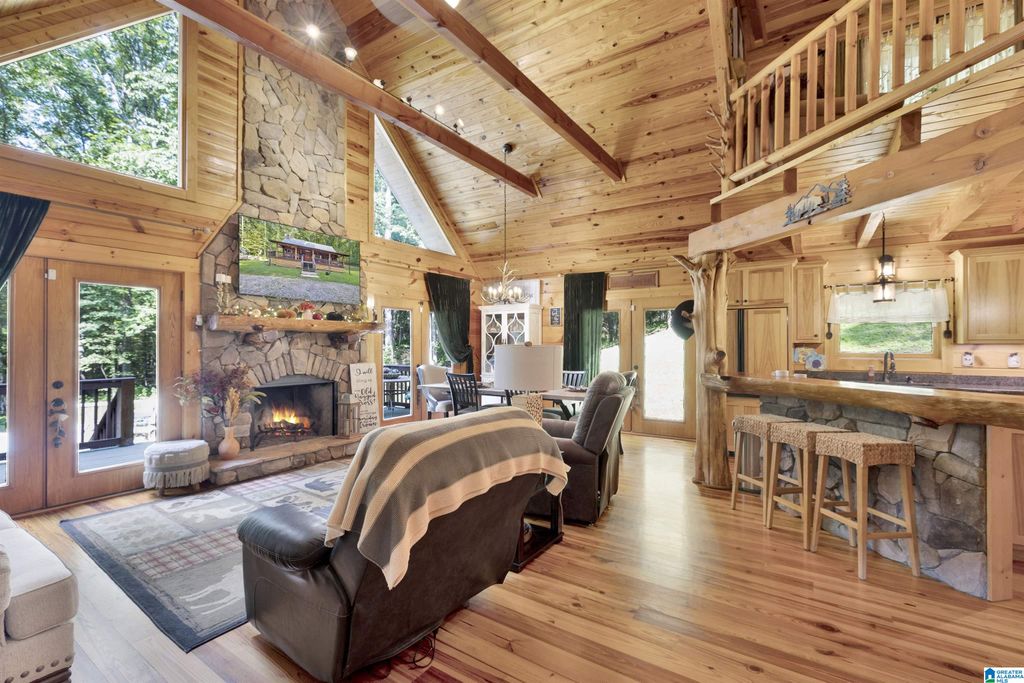 445 BERRINGTON LANE, Springville, AL 35146