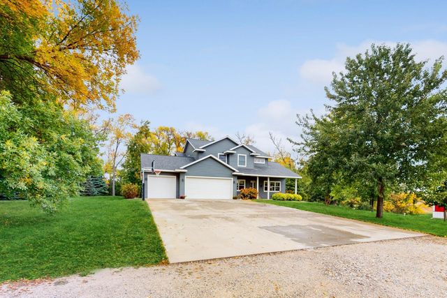 821 County Road 8 SE