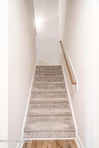 101 Bluegrass Court, Aberdeen, NC 28315