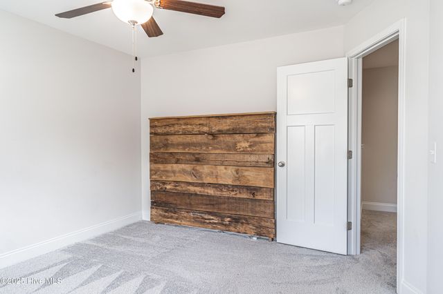 101 Bluegrass Court, Aberdeen, NC 28315