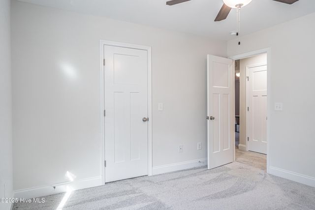 101 Bluegrass Court, Aberdeen, NC 28315