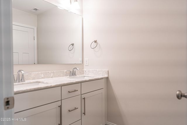 101 Bluegrass Court, Aberdeen, NC 28315