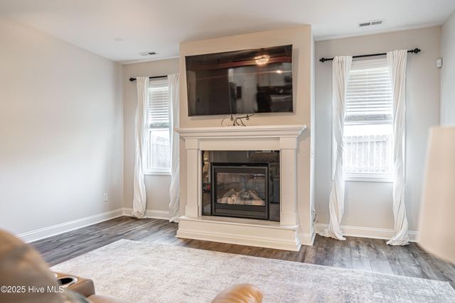 101 Bluegrass Court, Aberdeen, NC 28315