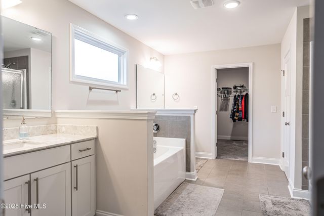 101 Bluegrass Court, Aberdeen, NC 28315