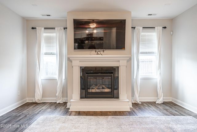 101 Bluegrass Court, Aberdeen, NC 28315