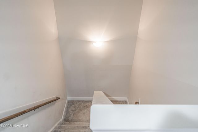 101 Bluegrass Court, Aberdeen, NC 28315