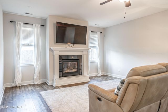 101 Bluegrass Court, Aberdeen, NC 28315