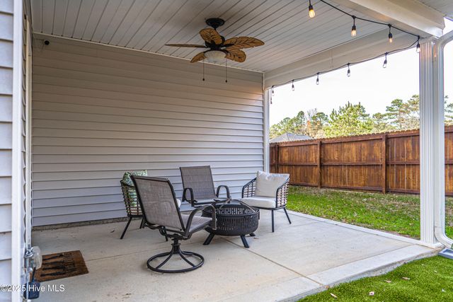 101 Bluegrass Court, Aberdeen, NC 28315