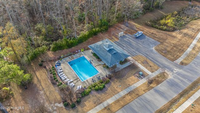 101 Bluegrass Court, Aberdeen, NC 28315