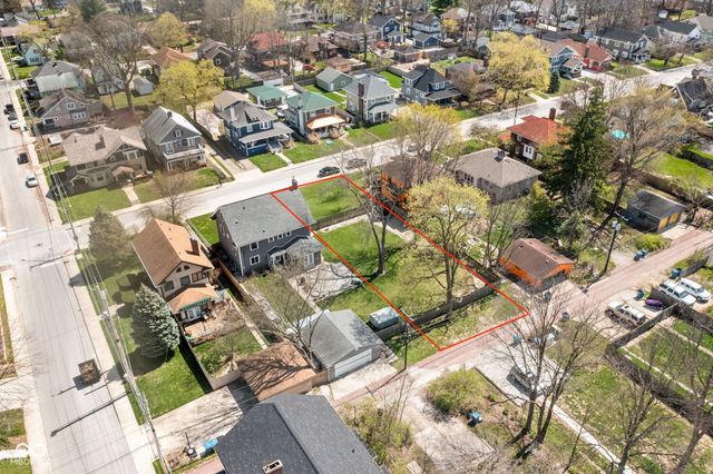 3956 Carrollton Avenue, Indianapolis, IN 46205