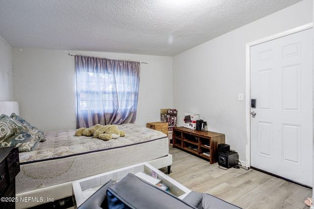 3008 CARREVERO Drive W, Jacksonville, FL 32216