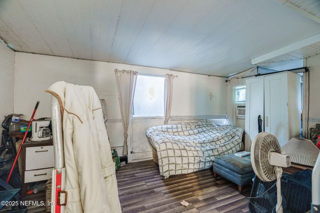 3008 CARREVERO Drive W, Jacksonville, FL 32216