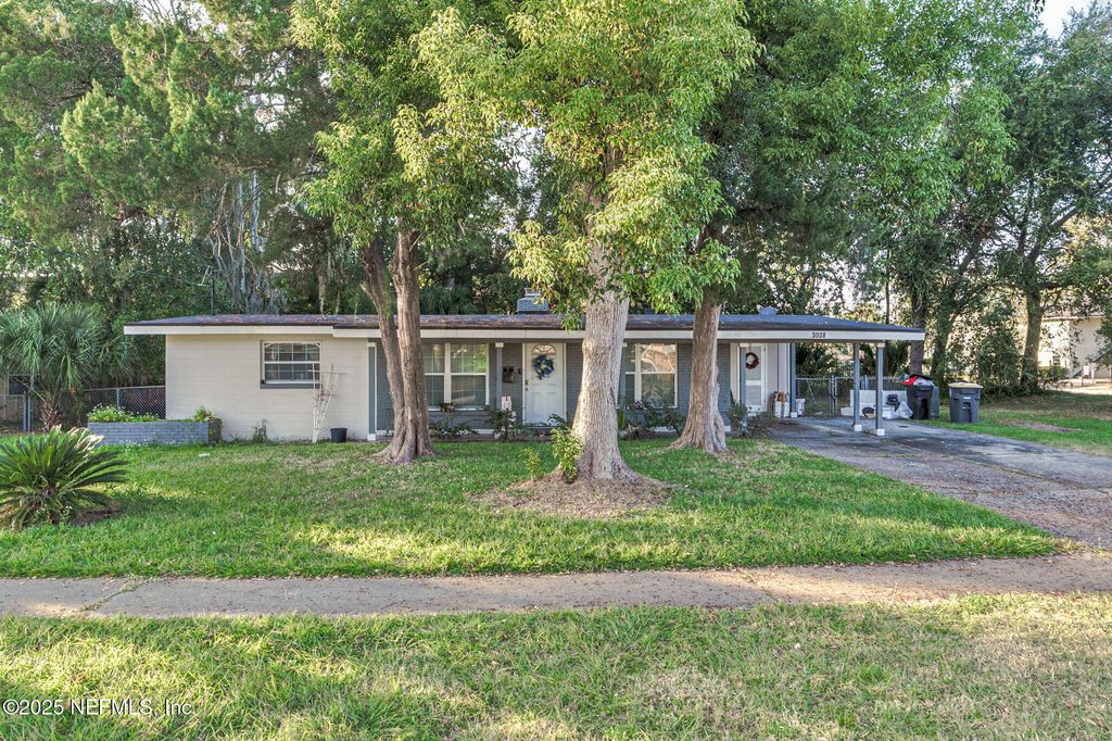 3008 CARREVERO Drive W, Jacksonville, FL 32216