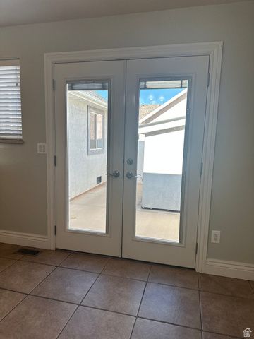 266 W LAGOON ST, Roosevelt, UT 84066