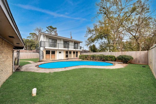 10340 Rebel Road, Houston, TX 77016