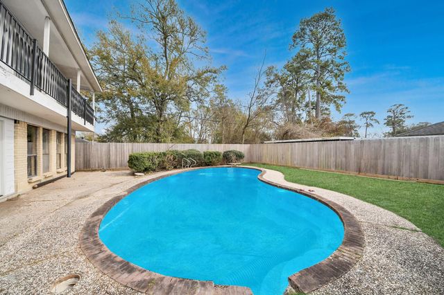 10340 Rebel Road, Houston, TX 77016