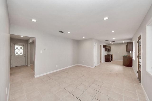 10340 Rebel Road, Houston, TX 77016