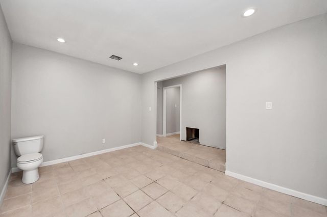 10340 Rebel Road, Houston, TX 77016