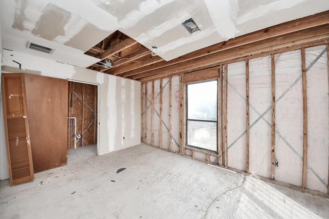 10340 Rebel Road, Houston, TX 77016