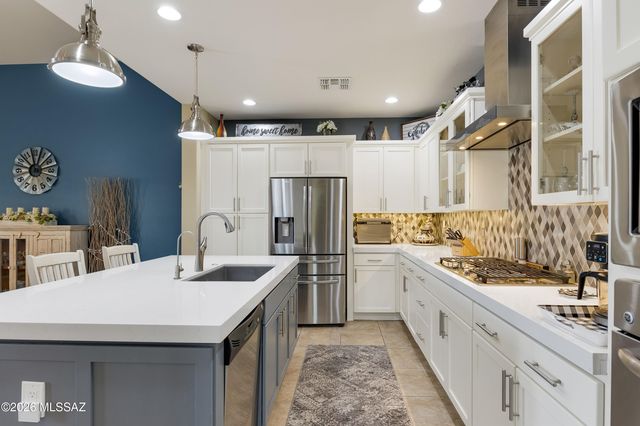39514 S Windwood Drive, Tucson, AZ 85739