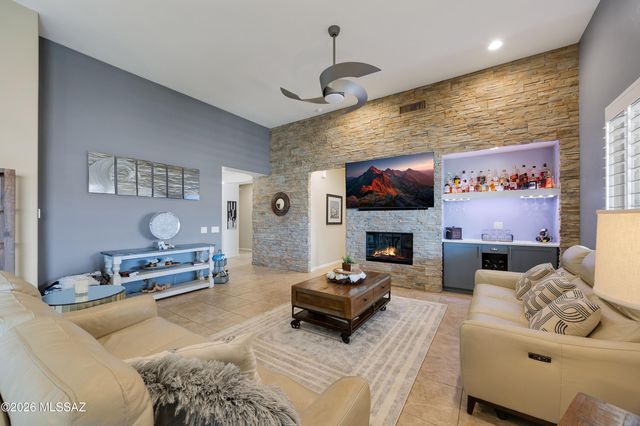 39514 S Windwood Drive, Tucson, AZ 85739