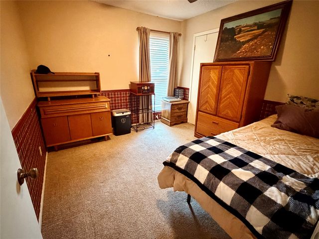 2721 Lucas Drive, Arlington, TX 76015