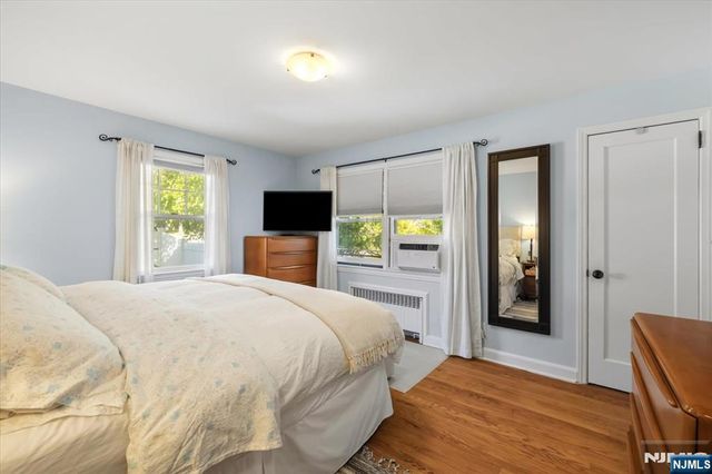 813 Ridgewood Avenue, Oradell, NJ 07649