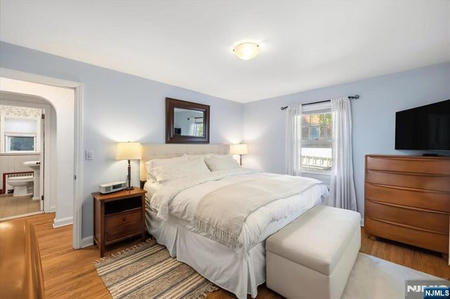 813 Ridgewood Avenue, Oradell, NJ 07649