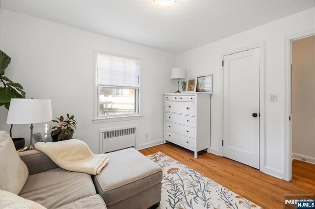 813 Ridgewood Avenue, Oradell, NJ 07649