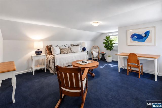 813 Ridgewood Avenue, Oradell, NJ 07649