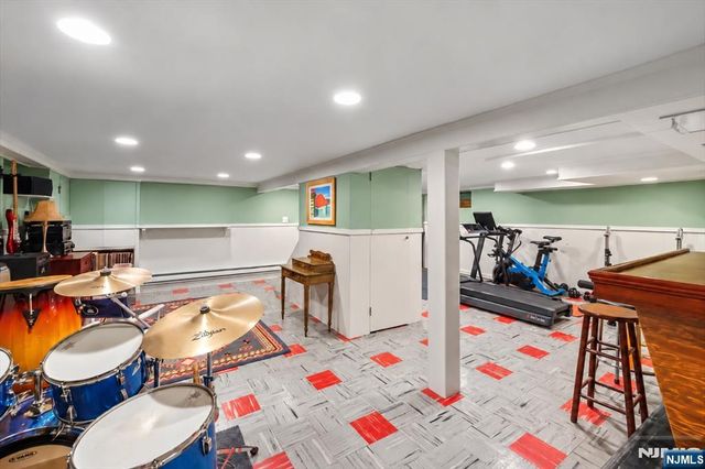813 Ridgewood Avenue, Oradell, NJ 07649