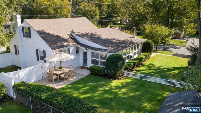 813 Ridgewood Avenue, Oradell, NJ 07649