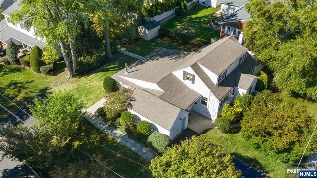 813 Ridgewood Avenue, Oradell, NJ 07649