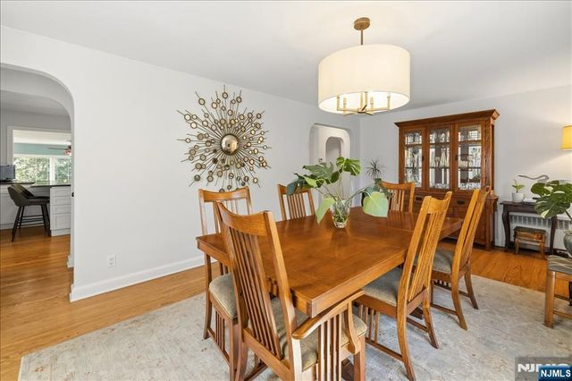 813 Ridgewood Avenue, Oradell, NJ 07649