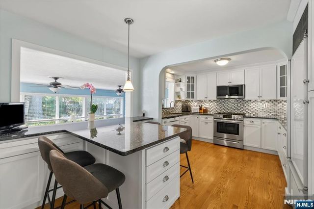 813 Ridgewood Avenue, Oradell, NJ 07649