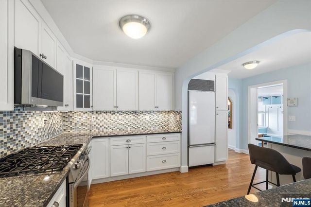 813 Ridgewood Avenue, Oradell, NJ 07649