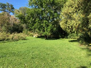 330 Poteet Avenue, Inverness, IL 60067