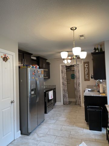 85 Good Hope Cemetery Rd, Oak Grove, KY 42262