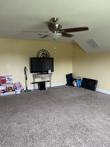 85 Good Hope Cemetery Rd, Oak Grove, KY 42262