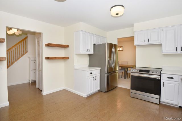 5596 Beauchamp Place, West Bloomfield Charter Township, MI 48322