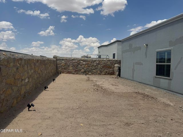 251 WARDOUR CASTLE Place, El Paso, TX 79928