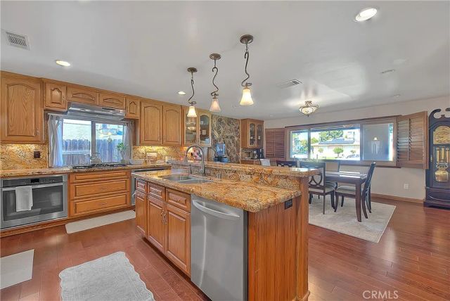 22393 De soto st, Grand Terrace, CA 92313