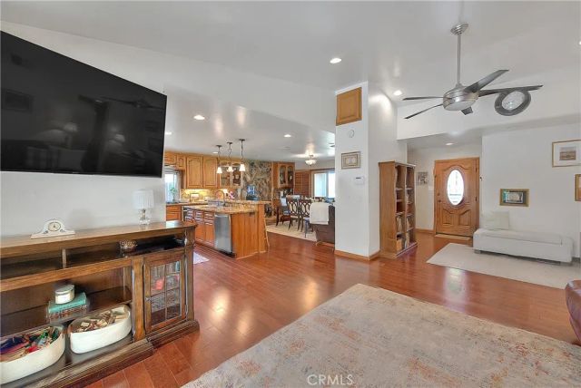 22393 De soto st, Grand Terrace, CA 92313