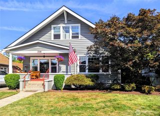 208 N Washington, Centralia, WA 98531