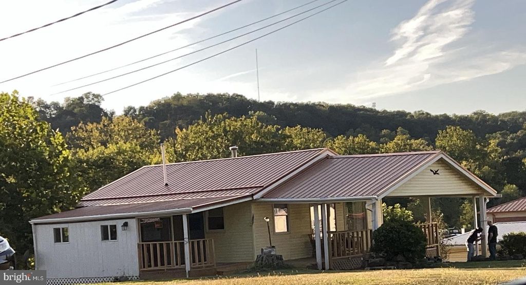 12302 WILLIAMS RD SE, Cumberland, MD 21502